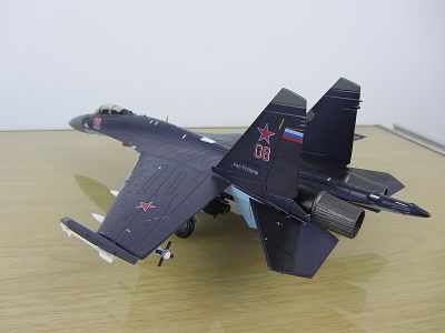 ของเล่นโมเดลโลหะผสม SU-35 1:72เครื่องบินรบรุ่นที่สี่และโมเดลรถของเล่นโมเดลเครื่องบินสีม่วงสถิตย์