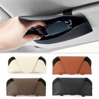 ：{“： Car Glasses Case Auto Sun Visor Glasses Holder Sunglasses Clip Card Ticket Holder Multi-Ftion Automobile Accessories Storage