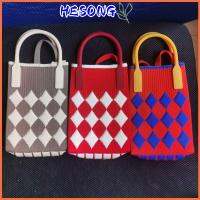 HESONG ลวดลายเรขาคณิต สีสบายๆ งานทำมือ กระเป๋าสะพายไหล่แบบสั้น กระเป๋าข้อมือปม กระเป๋าโท้ท กระเป๋าสะพายไหล่สายโซ่ กระเป๋าถือแบบถือ กระเป๋าถือผู้หญิงถัก