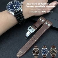 สายนาฬิกาข้อมือหนังของแท้คุณภาพสูง21มม. 22มม. เหมาะสำหรับ IWC นักบินใหญ่ Spitfire สายนาฬิกาหนังวัวสีน้ำตาลดำ