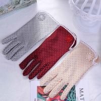 NEW Fashion Women Gloves Cotton Summer Sunscreen Gloves Lace Patchwork Thin Gloves Breathable Driving Dot Gloves