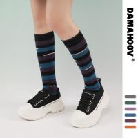 【LZ】℡❈  DAMAHOOV Original Moda Ins Novos Produtos Primavera e Outono Inverno JK Listrado Ins Bezerro Escuro Personalidade Base Mid-tubo Meias