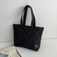 【Hot Sale】 2023 light luxury high-level sense fragrant Lingge tote bag new large-capacity commuter shoulder