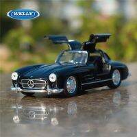 Mercedes-Benz 300SL โมเดลรถโลหะผสมของเล่นโลหะหล่อแบบจำลองรถยนต์คลาสสิกของขวัญสำหรับเด็กของสะสมแบบจำลองการดึงกลับ