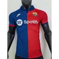 ☍☬❏ [Player Version] 2324 New Barcelona เสื้อยืดแขนสั้น สีแดง และสีฟ้า สไตล์คลาสสิก สําหรับเล่นกีฬาฟุตบอล