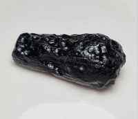 สะเก็ดดาว(Tektite) "อัญมณีศักดิ์สิทธิ์แห่งพระกฤษณะ" น้ำหนัก 29.29 g. ขนาด 24.7*19.1*53.4 mm. พลอยแท้ 100 % เนื้อดี ราคาถูก