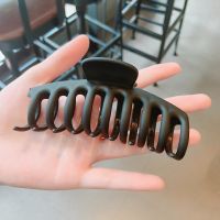 Korean version of simple acrylic large grabbing clip bath hair clip shark clip lady back head plate hair top clip