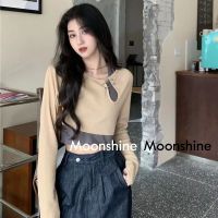 Moon เสื้อครอป เสื้อแฟชั่นผู้หญิง y2k สีพื้น สําหรับผู้หญิง ใส่ไปคลับ ปาร์ตี้ 2023 NEW 23032309