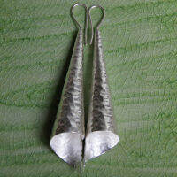 Very niceThai design long cone earrings silver Karen hill tribe nice handmade a valuable gift  ตำหูเงินกระเหรี่ยงทำจากมือชาวเขาเงินแท้สวยงามยิ่งใช้ยิ่งเงางาม เป็นของขวัญมีคุณค