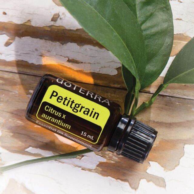 petitgrain-citrus-aurantium-น้ําหอมผู้ชาย-น้ําหอมแท้-น้ําหอมธรรมชาติ-น้ำมันหอมระเหย-น้ํามันหอม-น้ํามันหอมระเหยบ