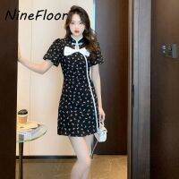 NineFloor ฤดูร้อนสุภาพสตรีสไตล์จีนโบว์พิมพ์ Cheongsam พัฟแขนชุด XS-XL S0152