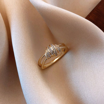 Cross Wrap ถักแหวนผู้หญิงแฟชั่นบุคลิกภาพที่เกินจริงนิ้วชี้ inschao แหวนสุทธิสีแดงลมเย็นที่เรียบง่าย KBBO