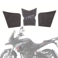 รถจักรยานยนต์ถังฉุด Pad ด้านก๊าซ Kneepad ป้องกันลื่นสติ๊กเกอร์ D Ecalfor Benelli TRK251 TRK 251