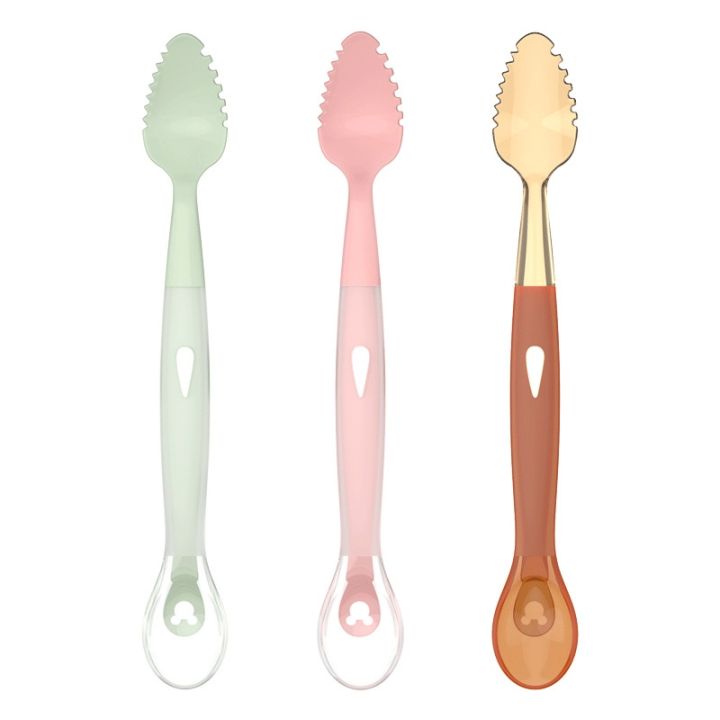 cw-silicone-spoons-feeding-child