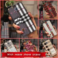 Soft Case classic Phone Case For Samsung Galaxy A9/A9000/A9100/A9 Pro Small daisies Plaid texture cartoon Wristband TPU