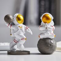 Europe People Figurines Astronaut Furnishing Crafts Home Decoration Accessories Creative Office Desk Decorate Boy Birthday Gifts