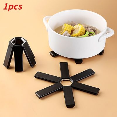 New Non-slip Pot Pad Creative Heat Eat Mat Kitchen Folded Against Hot Pad Table Dishes Insulation Pad Table Mat 2023