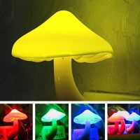 【CW】EU/US Plug Light Sensor Led Night Lamp Mushroom AC110V-220V Yellow Emergency Lighting Bedroom Washroom