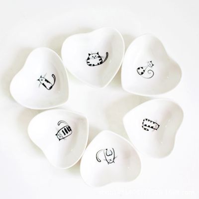 Small Plate Cute Cat Mini Heart Shaped Soy Dish Sauce Seasoning Vinegar Jam Multipurpose Dishes Kitchen Tableware