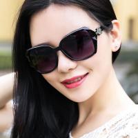 Porra Sunglasses แว่นกันแดดแฟชั่น  แว่นกันแดดผู้หญิง แว่นตาแฟชั่น Women Sunglasses รุ่น PG-084