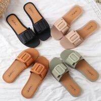 【Ready Stock】 new style square buckle in summer wear womens fashion word sandals with soft bottom