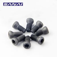 SANAI 50PCS Screw M2.2 M2.5 M3 M3.5 M4 M5 สําหรับ U เจาะ เครื่องมือ กลึง CNC เครื่องกลึง แทรก สกรูเหล็กอัลลอย