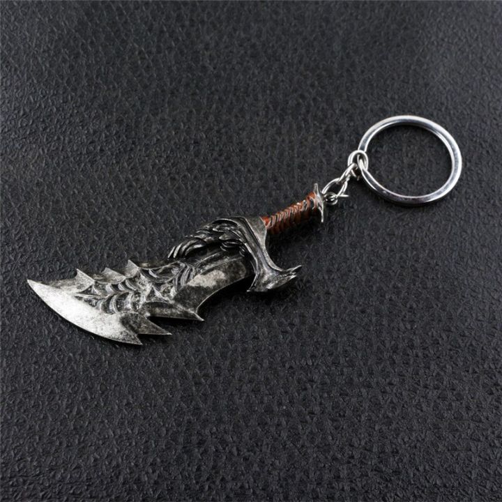 zrm-fashion-god-of-war-4-keychain-kratos-axe-demon-knife-weapons-model-key-chain-chaveiro-men-cosplay-keyring-car-accessory-key-chains