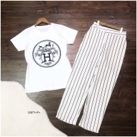 TW12671 Set 2 ชิ้น เสื้อยืดแขนสั้นสกรีนลายแบรนด์ + กางเกงลายริ้วขายาว