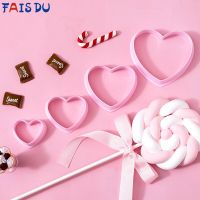 FAIS DU 4Pcs Heart Cookie Cutter Valentines Day Love Shape Biscuit Maker Fondant Cookie Stamp Bread Mould Cake Decor Tools Bread Cake  Cookie Accesso