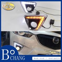 ไฟวิ่งกลางวัน LED สำหรับ CX-5 Mazda CX5 2012-2014พร้อมสัญญาณไฟเลี้ยวสีเหลือง12V กันน้ำได้ใช้ไฟ DRL ยานยนต์ไฟรถยนต์