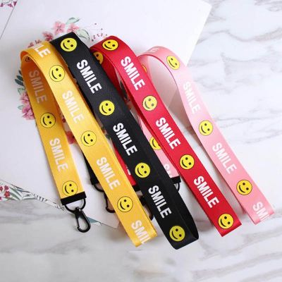 【CW】 Smile Band Keychain Chain Lanyard Wallet Short Charms Car Jewelry