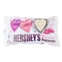 Hersheys Pink Cookies n Creme Hearts Net:249 g. BBF 28/02/24