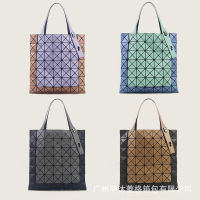 2023 New Japanese Double-sided Seven Grid Handbag Contrast Kangaroo Bag Commuter Diamond Grid Spliced Tote Womens Bag