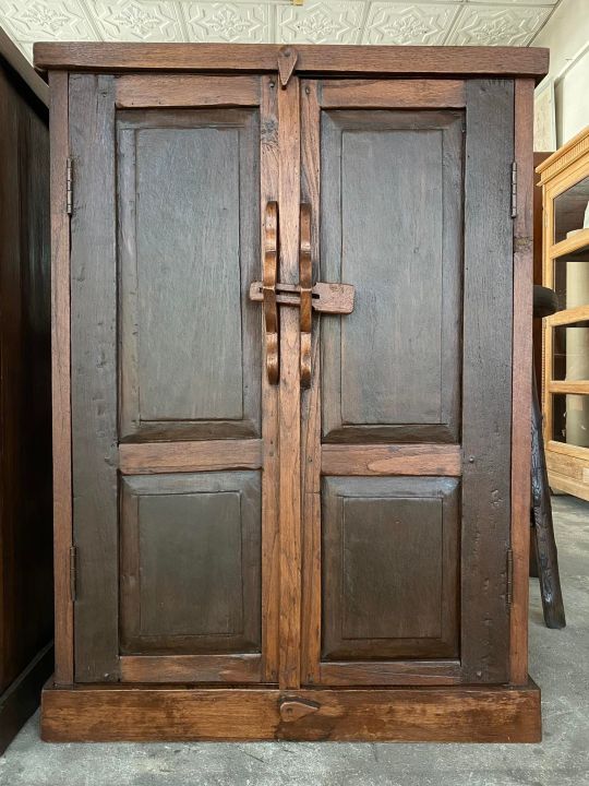 ตู้ไม้สักเก่า-เอามาทำใหม่-สูง-100x70x43-ซม-จัดส่งทั้งตู้-3-ชั้น-ตัวล๊อคแบบโบราณ-สวย-ตู้ไม้โบราณ-ตู้ไม้วินเทจ-vintage-cabinet-wooden-100-cm