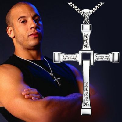 【CW】Zkceenier 2023 Necklace The Fast and The Furious Celebrity Vin Diesel Item Crystal Jesus Men Cross Pendant Necklace Gift Jewelry