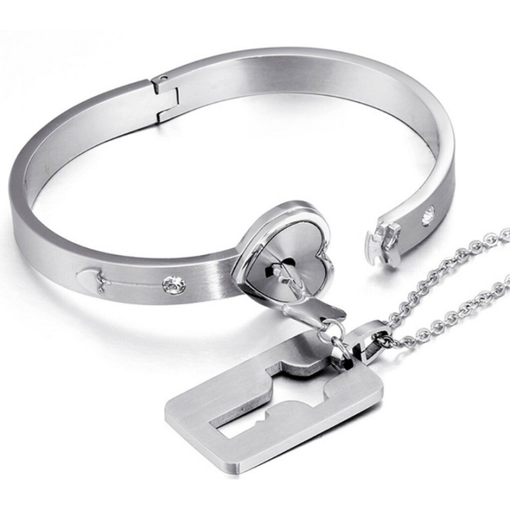 Couple Stainless Steel Love Heart Lock Bracelet with Key Pendant Necklace  Set