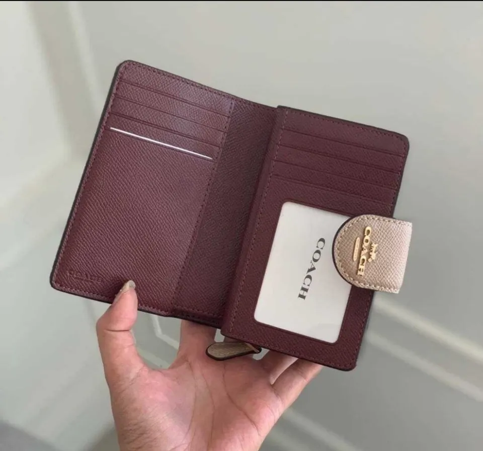 Buy Free Shipping [Coach] COACH Wallet (Folded Wallet) F06390 6390  Waterfall Cross Grain Leather Medium Corner Zip Wallet Ladies [Outlet]  [Brand] [Parallel Import] from Japan - Buy authentic Plus exclusive items  from