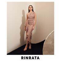 RINRATA - Aden Dress เดรส ชุดไปงาน ชุดแซค สีเบจ น้ำตาล ไหล่เดียว จับเดรพช่วงไหล่ มีระบาย ถ้าสินค้าหมด สามารถสั่งพรี ออเดอร์ได้