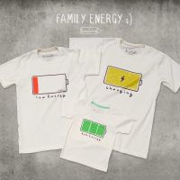 " Full Energy " t-shirt collection เสื้อยืดสีออฟไวท์ ลายแบตเต็ม แบตสีเขียว เสื้อคู่ เสื้อครอบครัวS-5XL