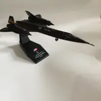 【In-demand】 Mamas &amp; Babies A MER 1:144 SR-71 Blackbird เครื่องบินบูติกโมเดลเครื่องบินสำหรับเด็กของเล่นจำนวนมาก