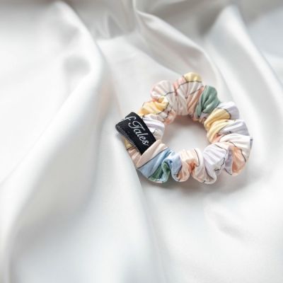 teller of tales scrunchies - mini alice (wonderland collection 🌈💖)
