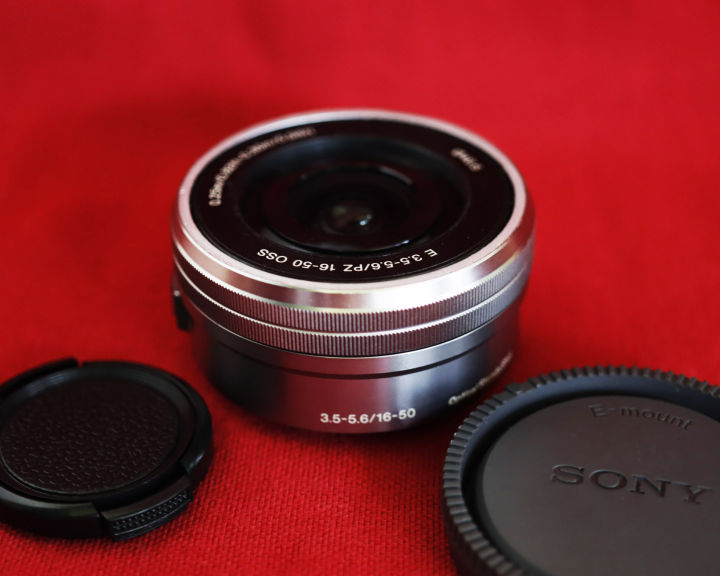 Sony E 16-50mm f3.5-5.6 PZ OSS SELP1650 Silver lens, 24–75mm eq