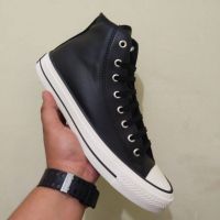 CHUCK TAYLOR HIGH CUT LEATHER BLACK WHITE