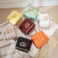 Bucket jelly bag bag2022 niche design mini bags e-commerce pearl hand chain bag New2022