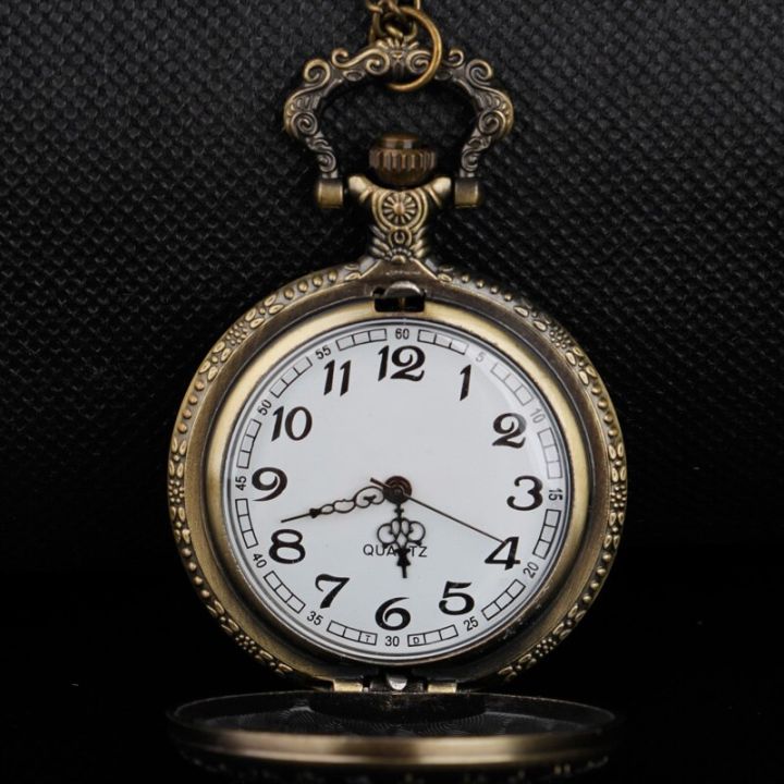 นาฬิกาควอตซ์แบบพกพาลายโลโก้อะนิเมะแบบคลาสสิกเหมาะสำหรับเด็กหญิงเด็กชายอะนิเมะจี้ขายดีโดยตรง