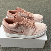 2023 Original J1 Low Cut Basketball Shoes For Women Casual Sneakers "Pink Velvet" Skateboard shoes Sneakers running shoes