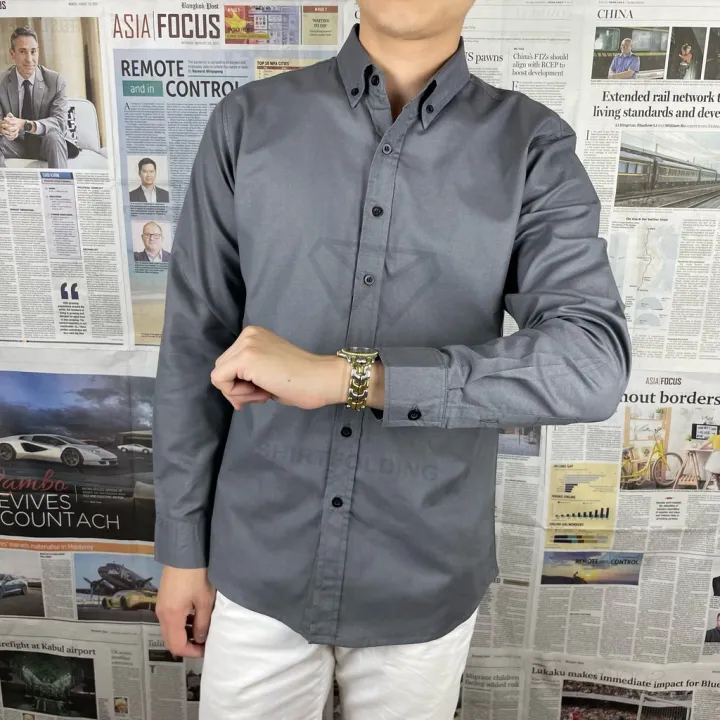 shirtfolding-เสื้อเชิ้ต-แขนยาวคอปก-สีเทายีนส์-เทาดิน-กระดุมดำ