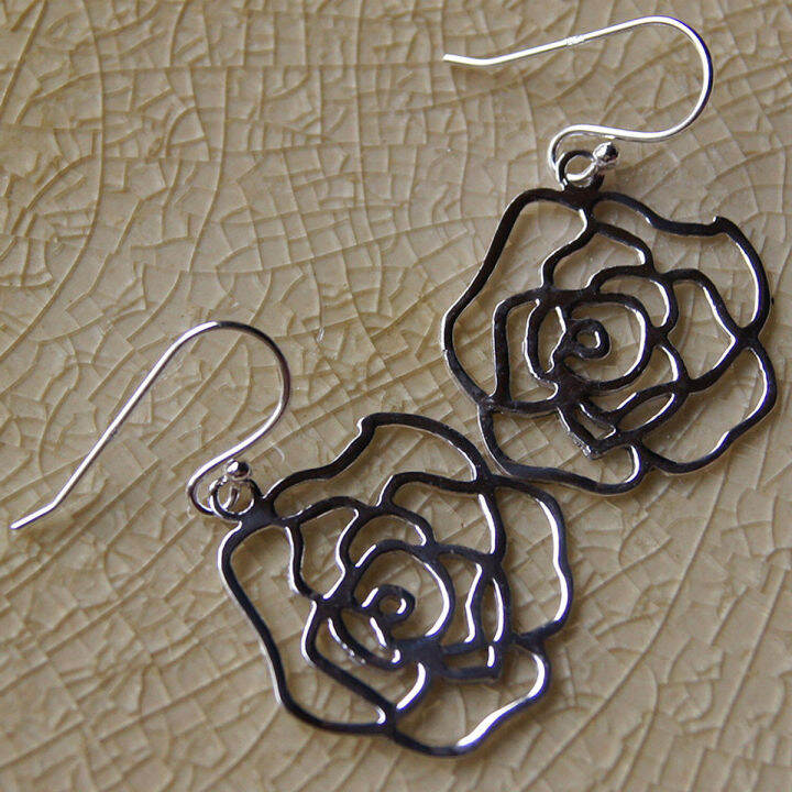 thai-design-earrings-flower-925-sterling-silver-ลวดลายไทย-น่ารักทำจากมึอลวดลายไทยตำหูเงินสเตอรลิงซิลเวอรสวยของฝากที่มีคุณค่า