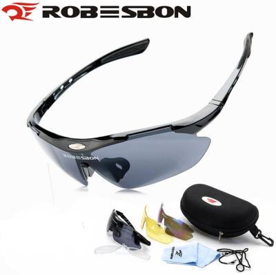 ROBSBON แว่นตาปั่นจักรยาน เปลี่ยนเลนส์ได้ 5 แบบ พร้อมกล่องใส่ครบชุด (สีดำ)