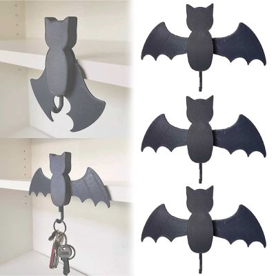 Personalized Key Holder Bat Key Hanger Wall Sculpture Self Adhesive Sticky Key Hook for Entryway Hallway Kitchen Office Decora Picture Hangers Hooks